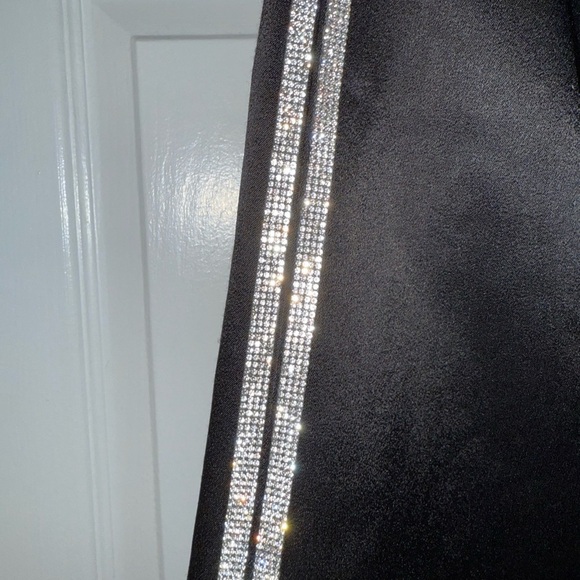 Alice + Olivia Elana Mini Skirt Crystal Trim - Picture 4 of 5